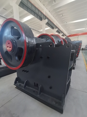 Constructie Rotsbreker Kaakbreker Screening Line Outlet Grootte 65-140mm