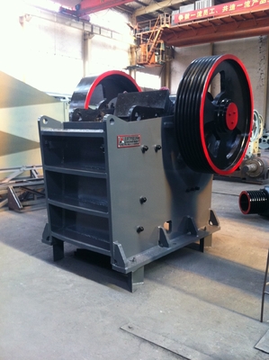 Constructie Rotsbreker Kaakbreker Screening Line Outlet Grootte 65-140mm