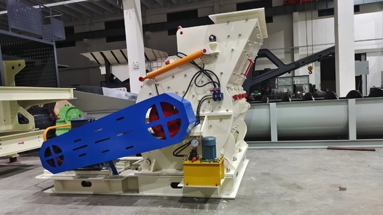 Machine voor het maken van ruw poeder Kalksteen hamerbreker met capaciteitsbeker en doseringsapparaat