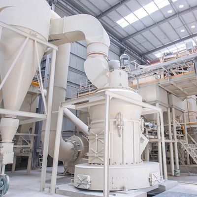 Rotatiesnelheid 17-19 r/min Raymond grinders voor 0,045 mm calciumcarbonaatpoeder