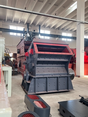 Productielijn voor het maken van aggregaten met slagkraan Inlaatgrootte 300-700 mm Geavanceerde technologie