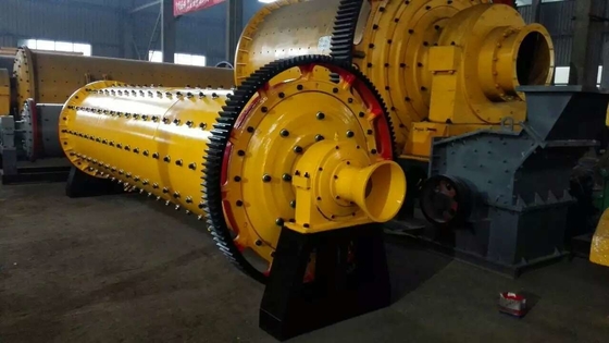 Ingenieur toegewezen 10-100tph Ertskogelmolen van met rotatiesnelheid 18-37kw
